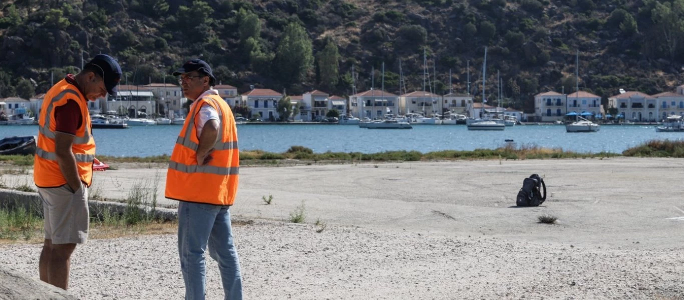 «Χαμός» με τα νέα καλώδια στον Πόρο: Τοποθετήθηκαν πιο χαμηλά - Τι λένε δήμαρχος και ΔΕΔΔΗΕ